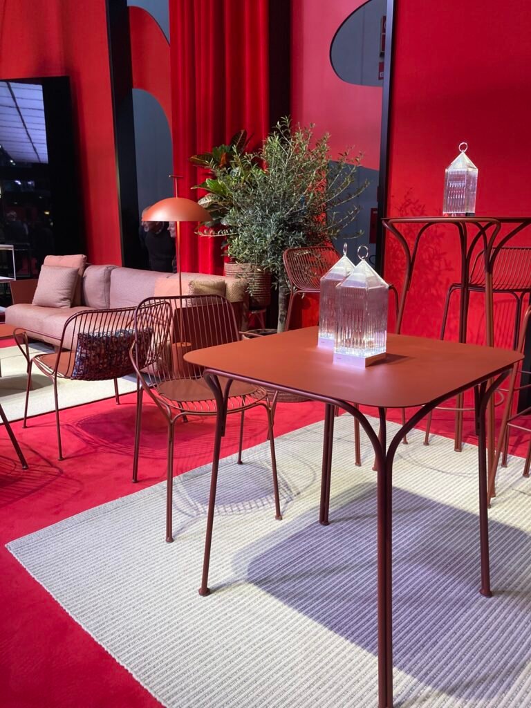 Salone 2025 antecipa o futuro do design de móveis