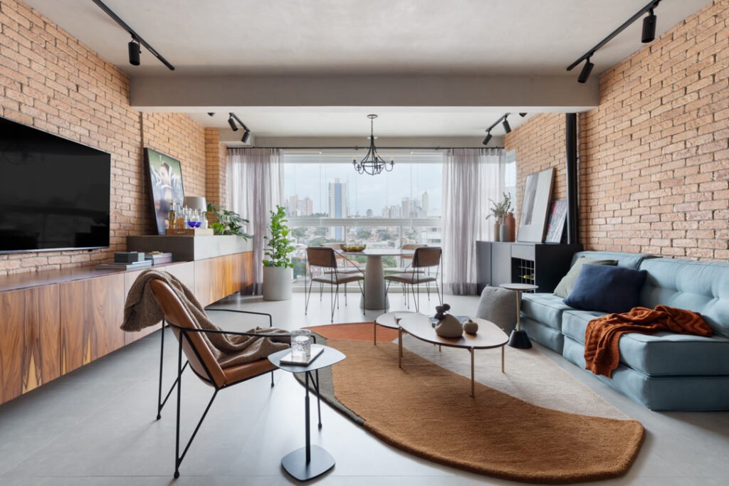 Apê Brasa traduz o estilo urbano da Pompéia em 72m²