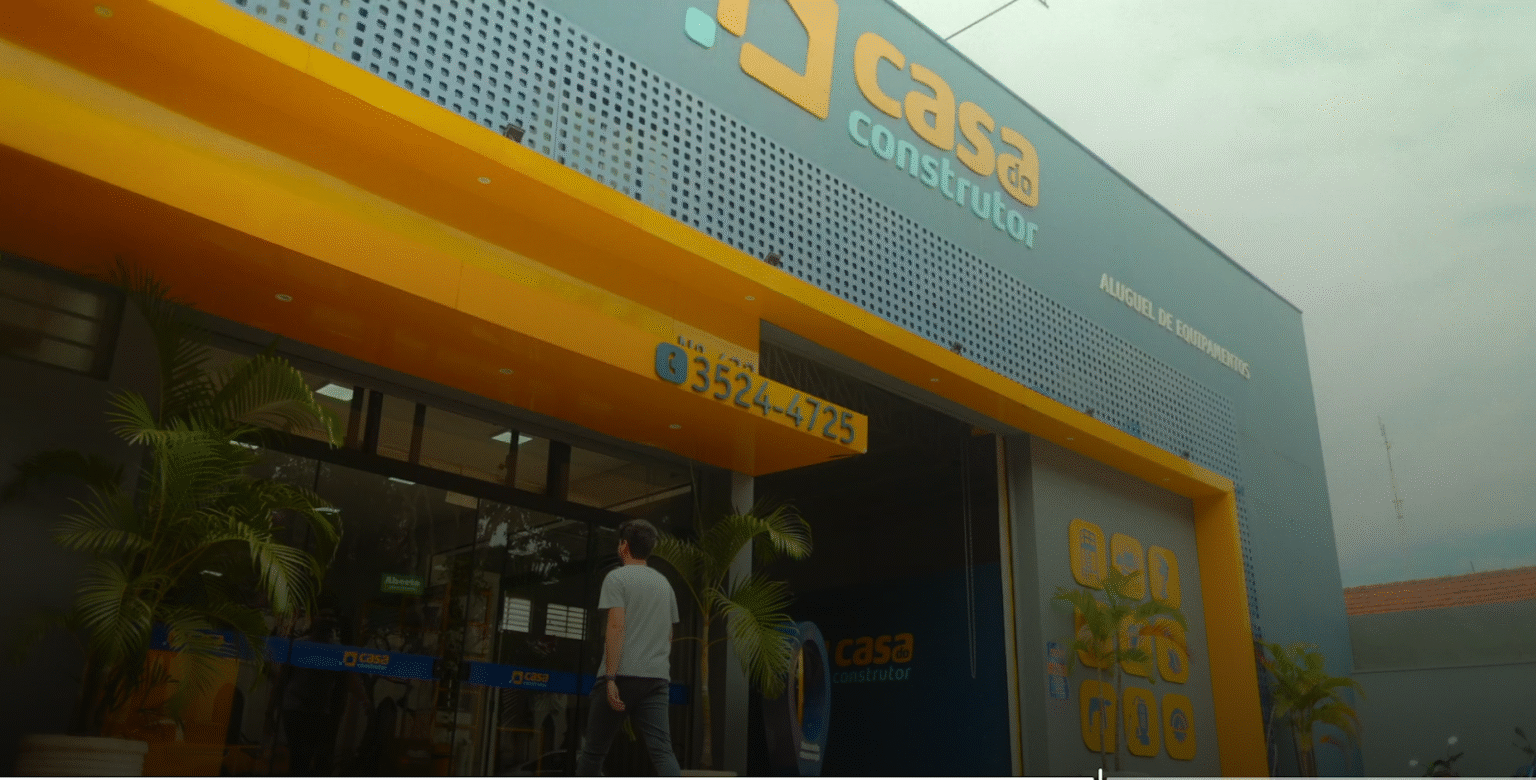 32 anos: onde há obra, há história. Onde há história, há Casa do Construtor