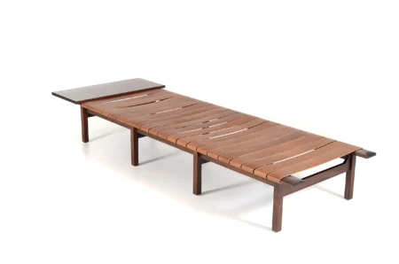 Schuster relança peças icônicas de Bernardo Figueiredo