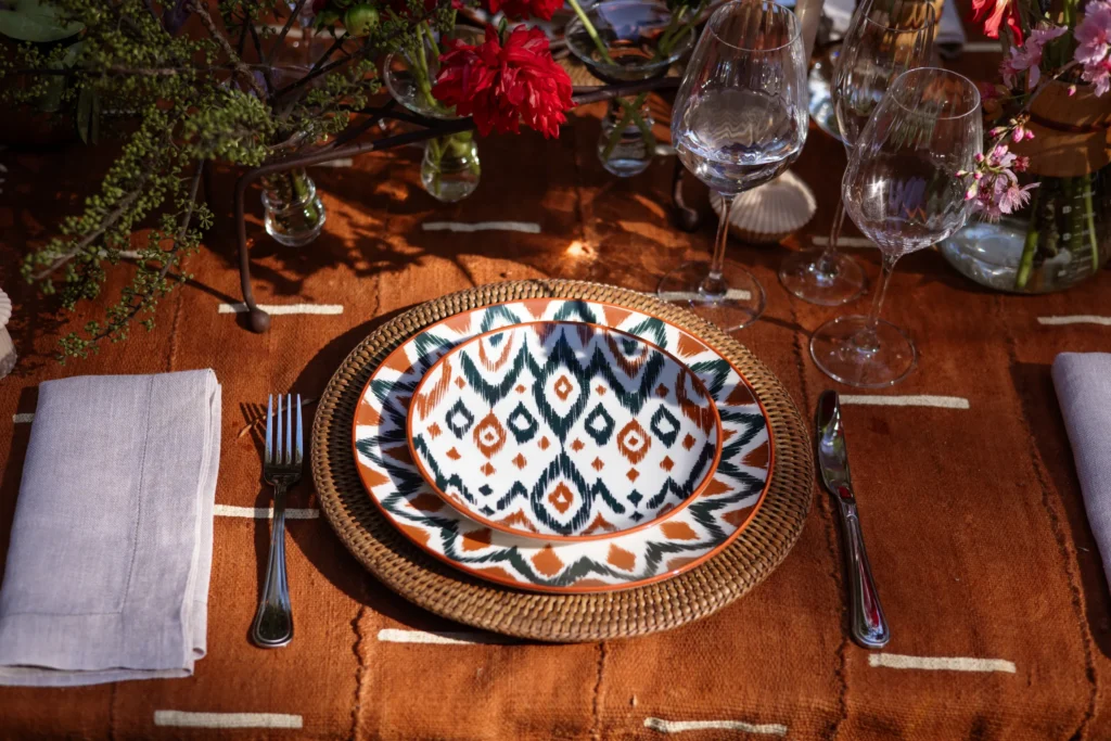 Oxford une tradição e modernidade em louças inspiradas no Mediterrâneo