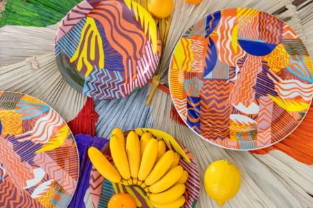 Tok&Stok e Dudu Bertholini apresentam coleção vibrante para o verão 2025